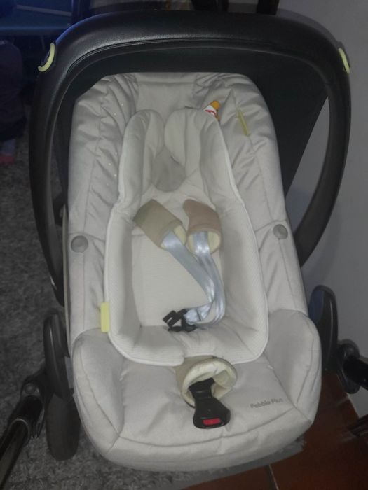 Carrinho de gemeos429397468083005441