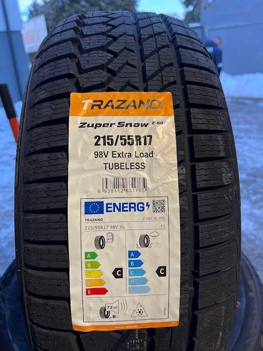 215/55R17 Trazano SW608 cztery nowe opony zimowe