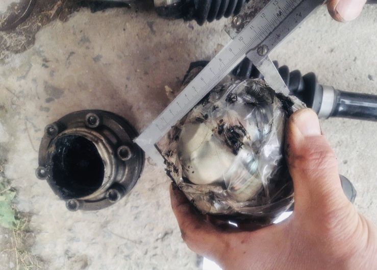 Вантажівок Піввісь полуось шрус Volkswagen Caddy Tauran VW вантажівок