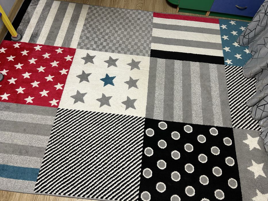 Килим, бу, 2^3 яскравмй, якісний, щільно набитий