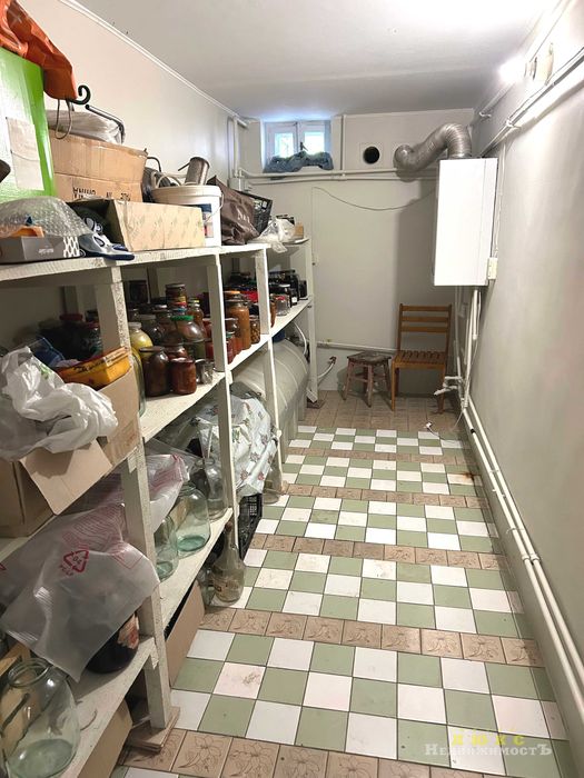 Продаётся отличный трёхэтажный дом в Совиньоне  с  видом на море!