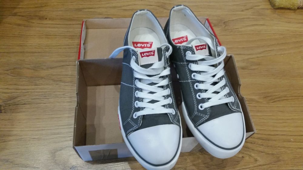 Buty Levis trampki