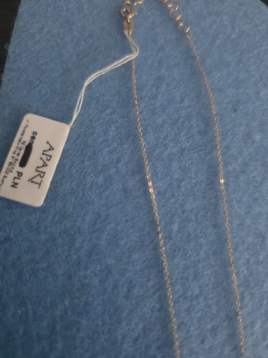 Piekny zloty naszyjnik