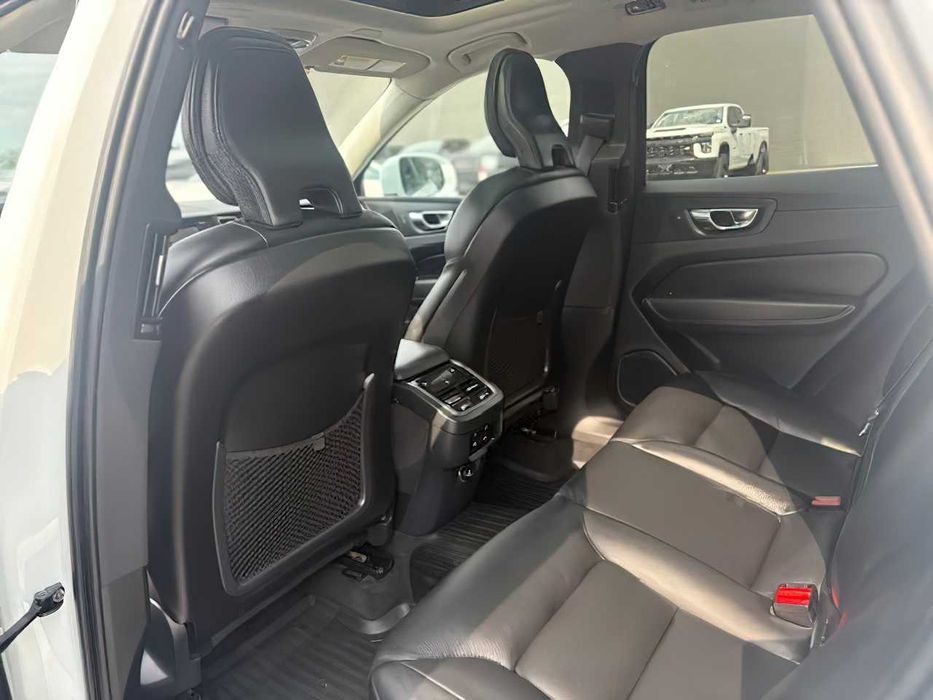 Volvo XC60      2018