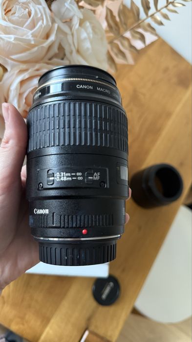Canon ef 2.8 100mm macro
