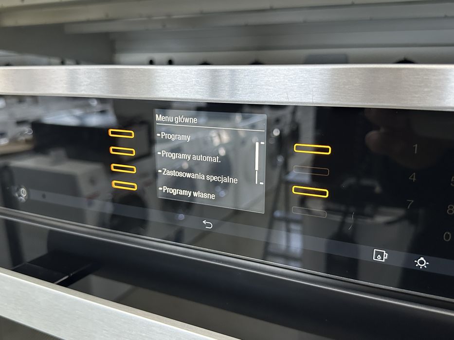 Духовка пароварка Miele DGC 6600 комбіпароварка міле