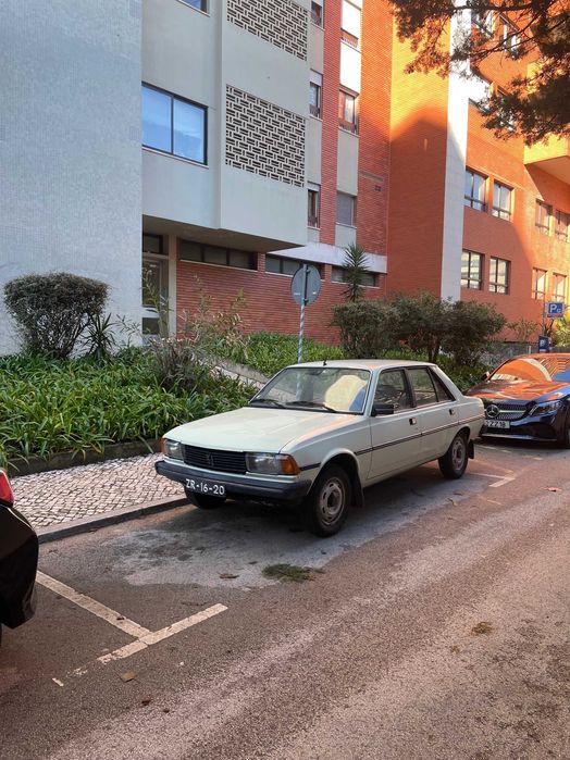 Peugeot 305 Classico