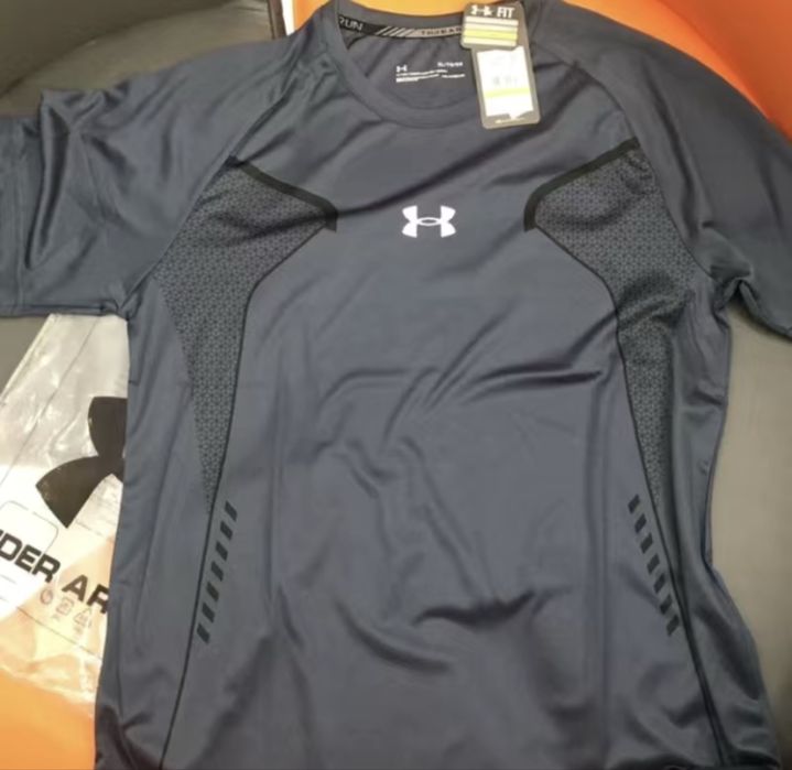 Футболка Under Armour розмір M , L