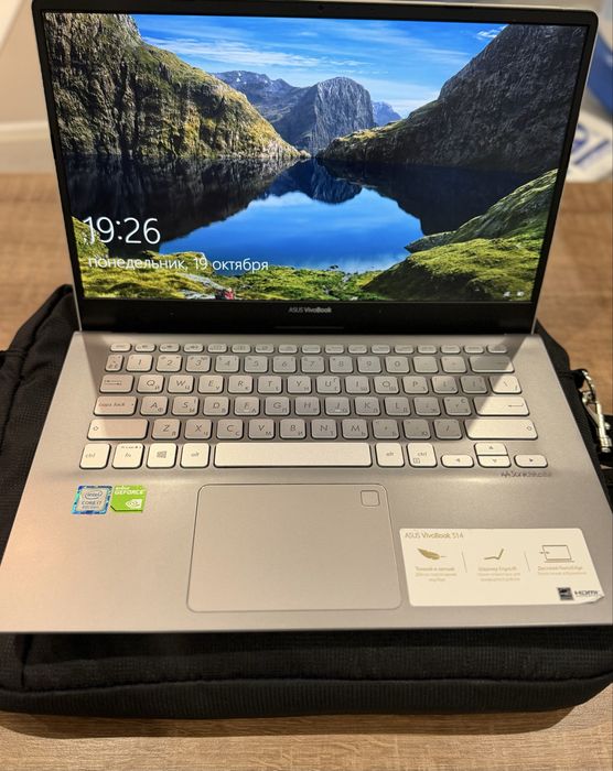Ноутбук ASUS VivoBook S14 (модель X430UF)