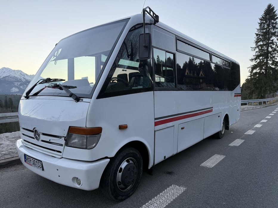 Mercedes Mediano Vario Autobus 32