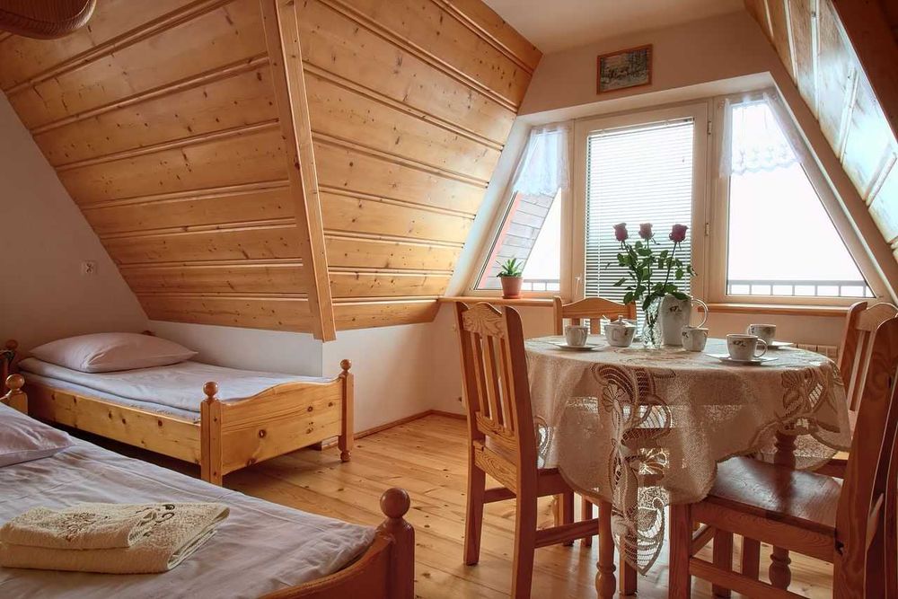 Zwolnił się pokój od 15-21.02.26r.  cisza,  spokój...  Zapraszamy  :)