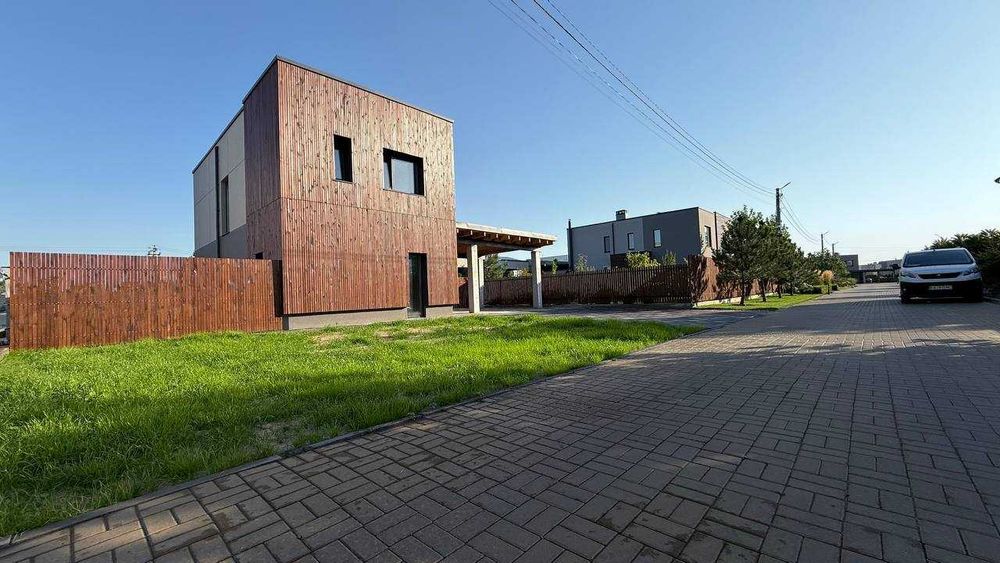 Продаж будинку в Крушинке КМ На Счастливій 165м2 8 соток бізнес БЕЗ %