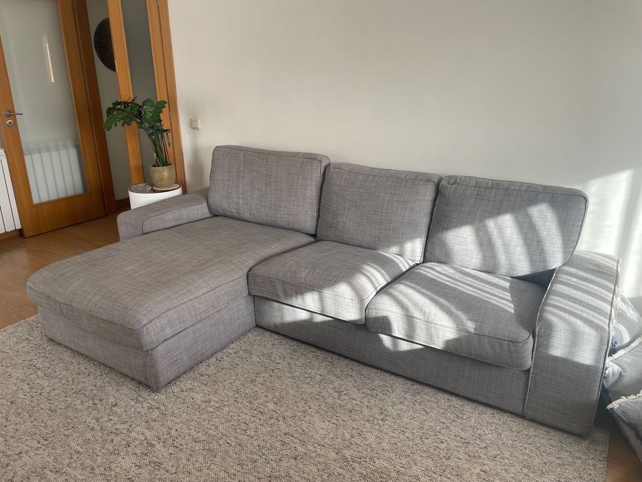 Sofá IKEA Kivik cinza