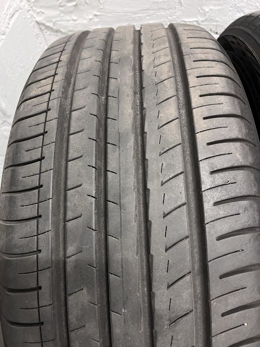 4 opony  letnie Yokohama BluEarth-GT AE51 235/40R19 96 W