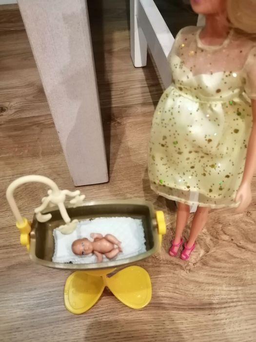Lalka Stefi księżniczka i malutki książę
