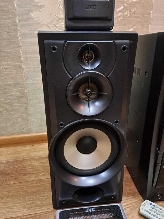 Продам музичний центр JVC DX-T55 (Bluetooth) 5,4