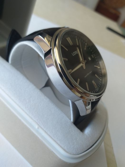 Zegarek Lorus model  VJ42-X041