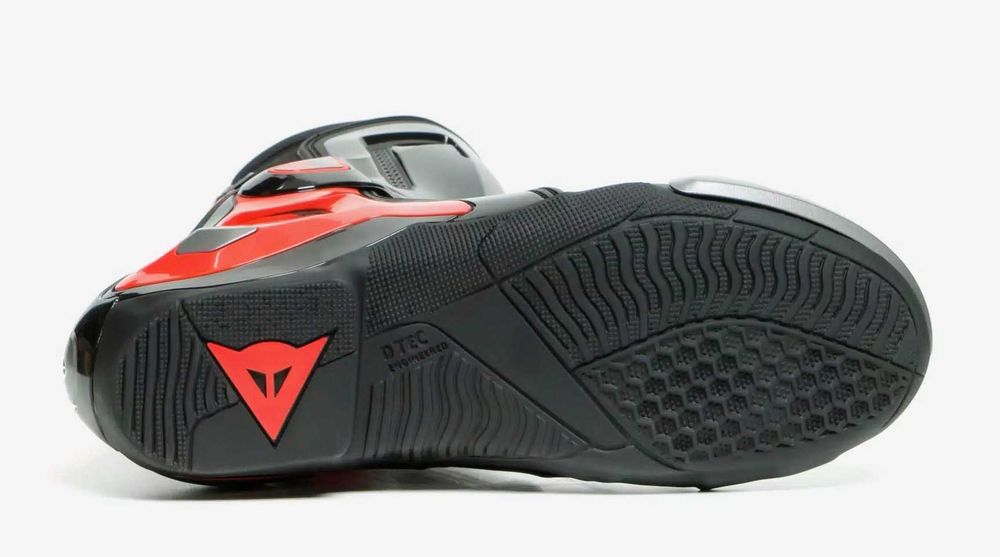 Botas NOVAS Dainese Torque 3 Out. Preto/Vermelho (40% DESCONTO) Em 40 e 41