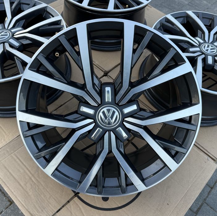 Felgi Volkswagen 17" 5x112 Tiguan Sharan Passat Golf T-Roc et40 7J