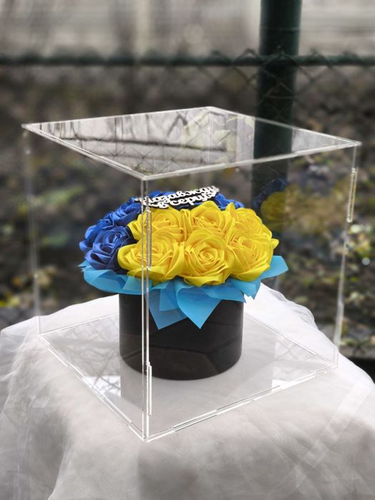 Композиції з атласних стрічок