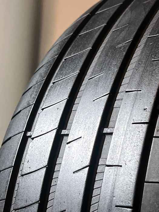 Pneus Goodyear Eagle F1 Asymetric 5 - 225/45/17 - Como NOVOS