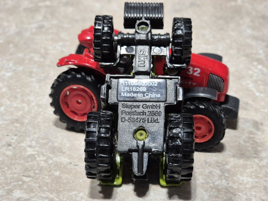 Resorak Traktor ciągnik CLASS ares 697atz 2szt tanio kolekcja model
