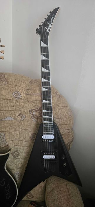 Gitara elektryczna Jackson JS32T Rhoads BK