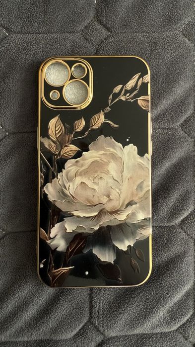 Чохли до Iphone 13