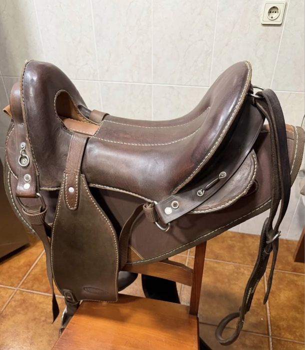Sela Western em Pele – WESTERN Saddlery