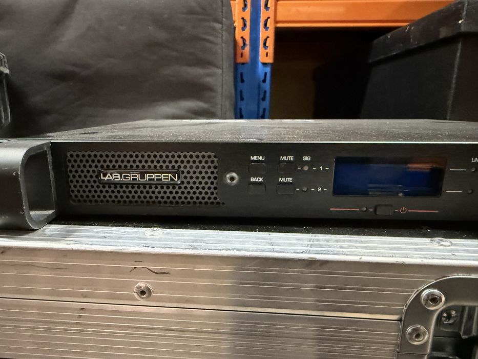 Lab gruppen ipd2400