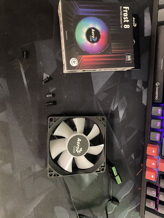 вентелятор aerocool frost 8