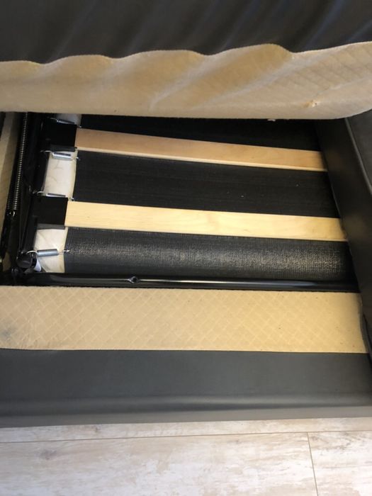 Диван кутовий шкіряний