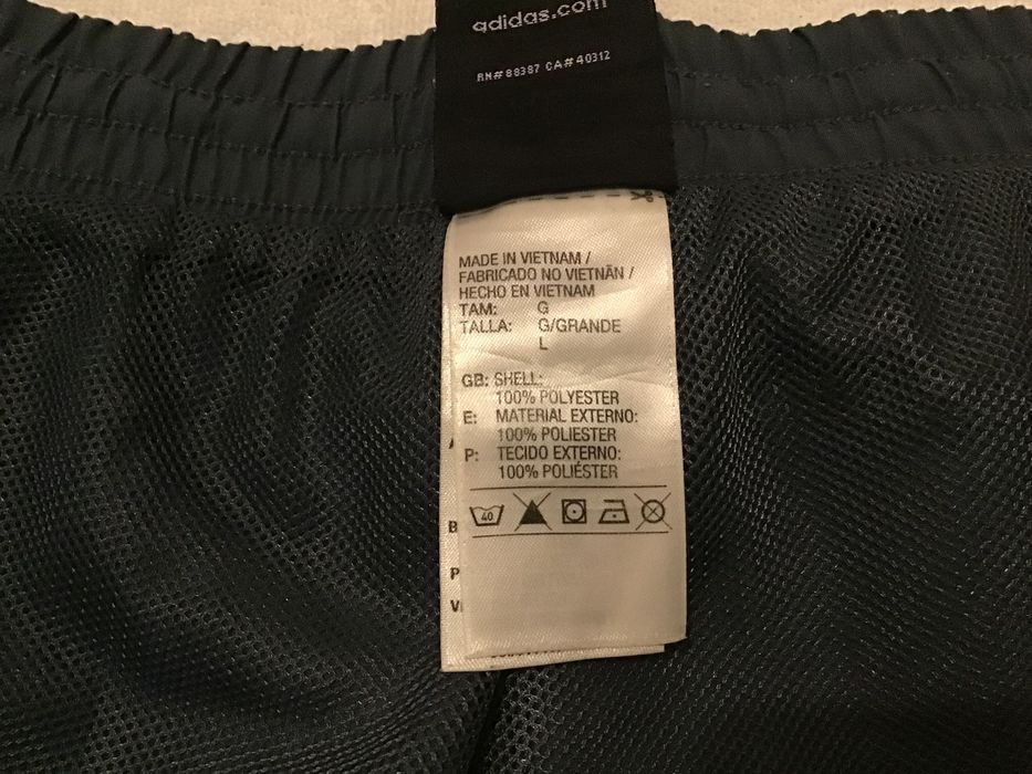 Calções  marca Adidas