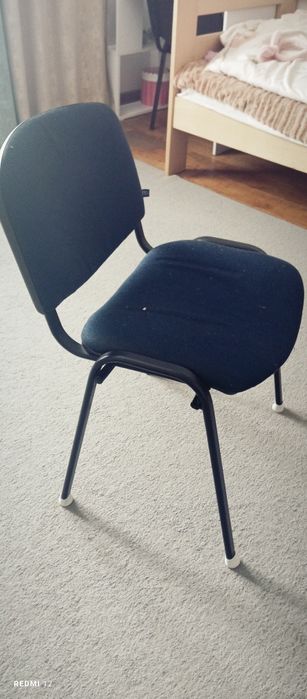 Продам офісні крісла
