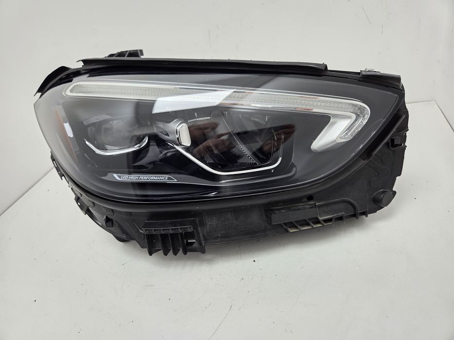 Фара права Mercedes C-Class W206 2022-2024 USA