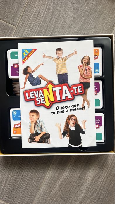 Jogo Levanta-te e Senta-te