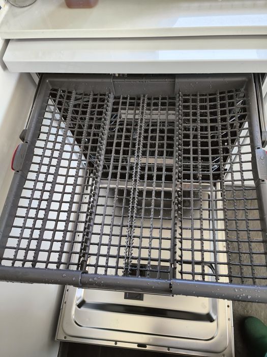 Whirlpool Dishwasher64740690980737123