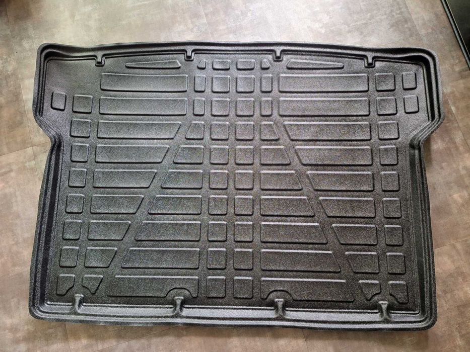 Tapete novo de borracha para bagageira Mercedes GLA