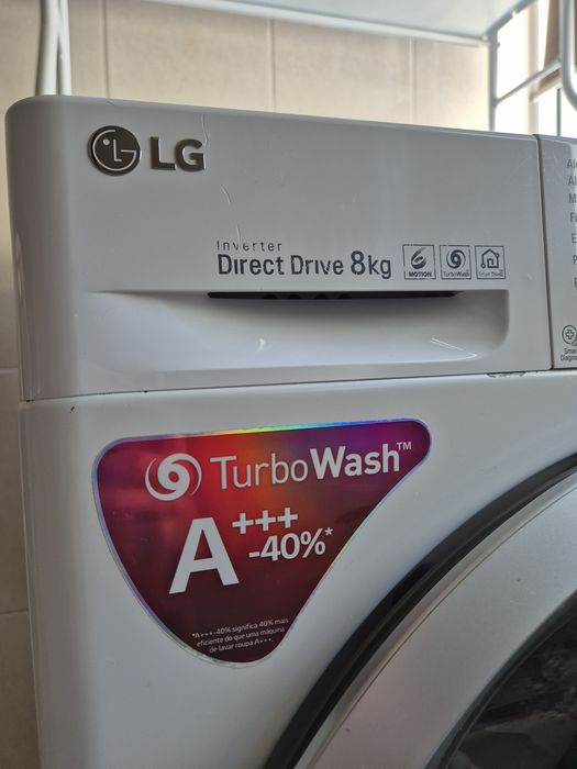Máquina de Lavar Roupa LG Inverter Direct Drive 8kg - TurboWash A+++