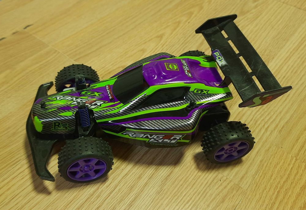 Радіокерована машинка Xceler8 RC Dirt Buggy Stunt Car