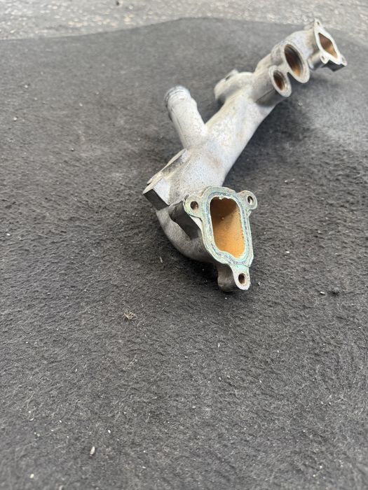 Tubo de refrigeração BMW M62 – Ref. OEM 11 53 7 022 200