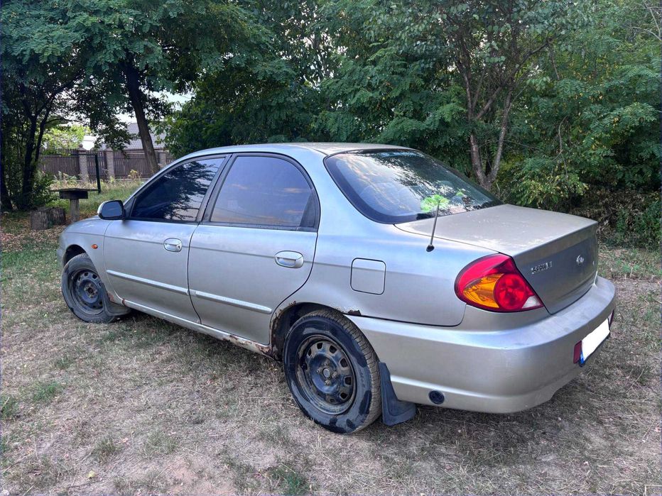 Kia Sephia 2003, Газ/Бензин