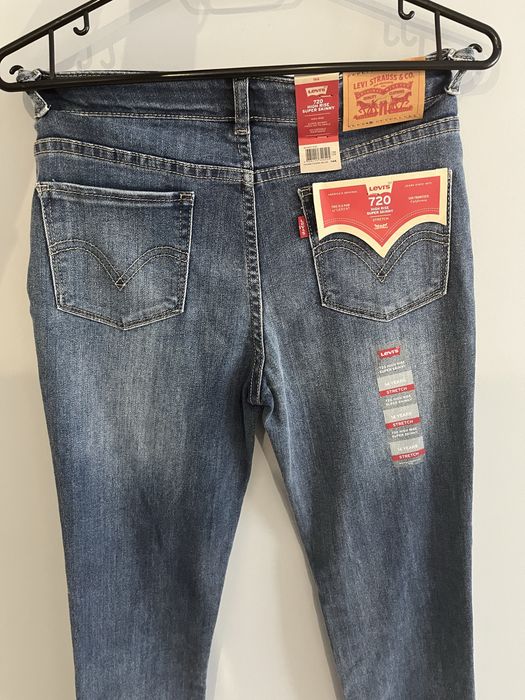 Нові джинси Levis на дівчинку, скінні