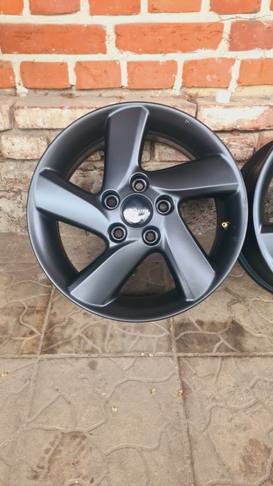 5/114.3 r16 Renault, Suzuki, Nissan, Subaru, Kia, Toyota, Honda, Hyund