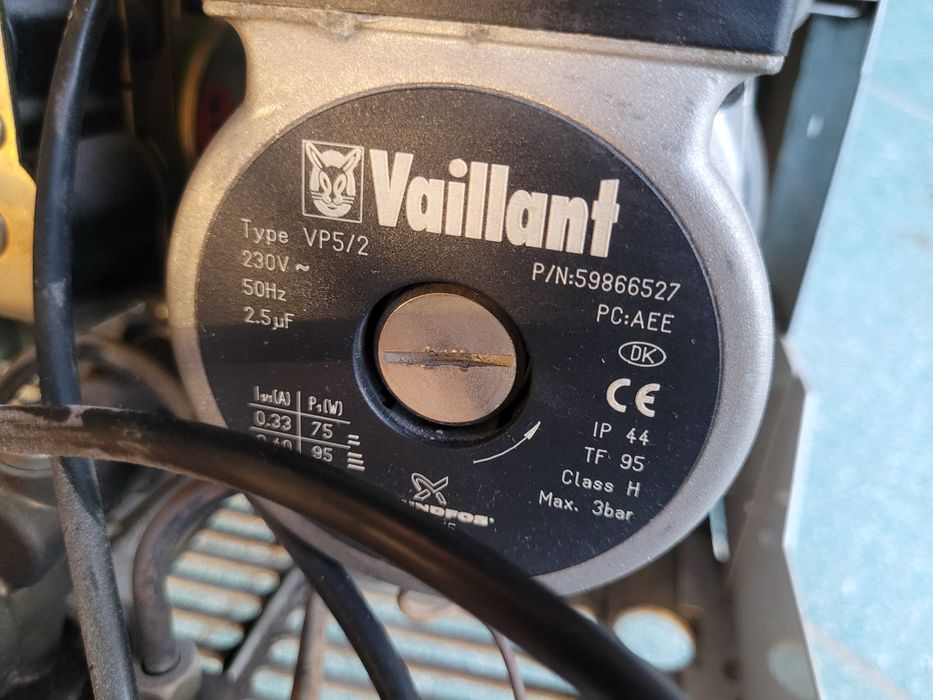 Kocioł Vaillant VUI PL 280-7 + sterownik VRT 390 + pompa + rury, 100% sprawności