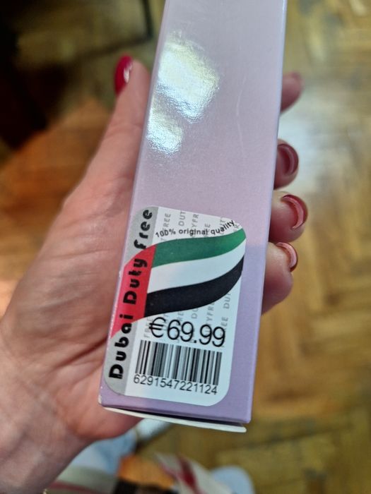 Духи еклат ланвин Еклат  свежие. Стойкие.