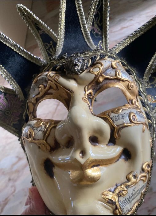 Mascara Veneziana vintage artesanal Séc.XVIII  Coleção Particular