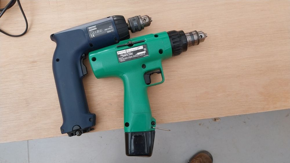 Berbequim a bateria Hitachi AEG