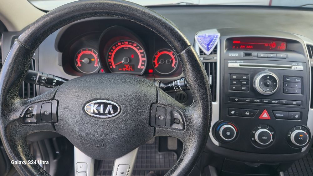 Kia Ceed 1.4 2011r