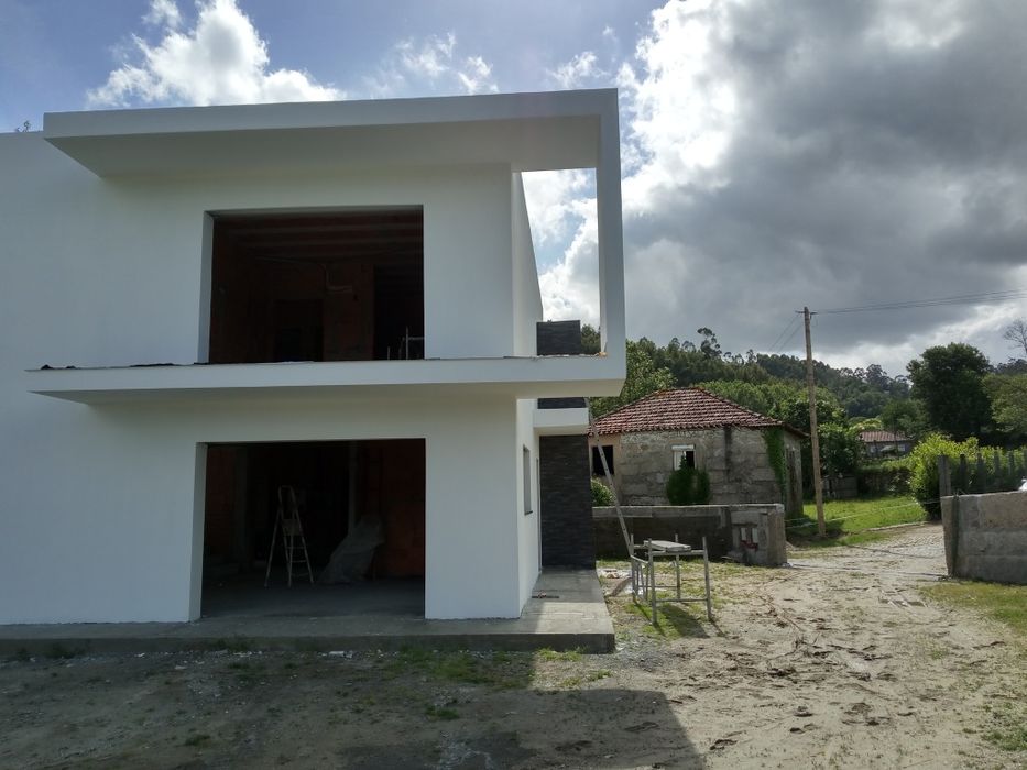 Remodelações de casas velhas, lavagem de telhados